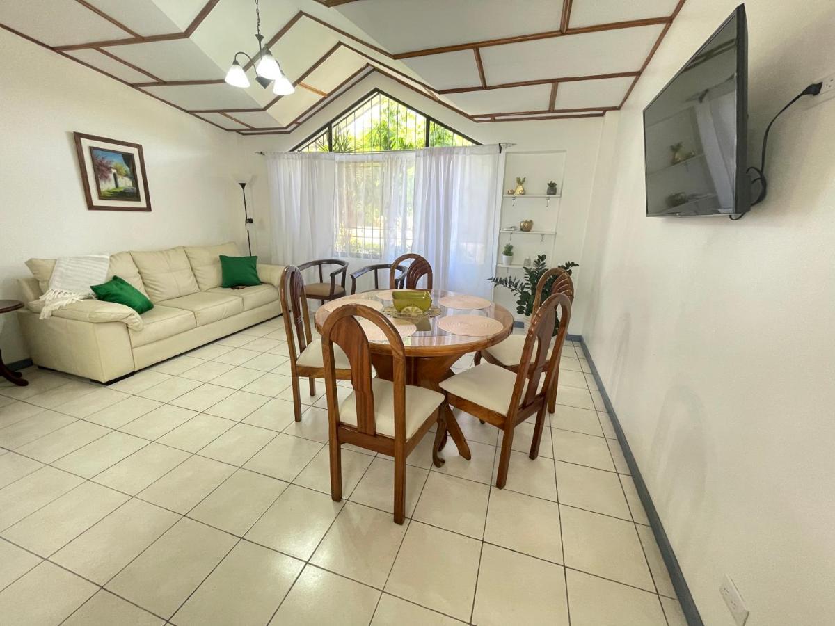 Holiday home 3 Min From Sjo Airport Kaeli Alajuela